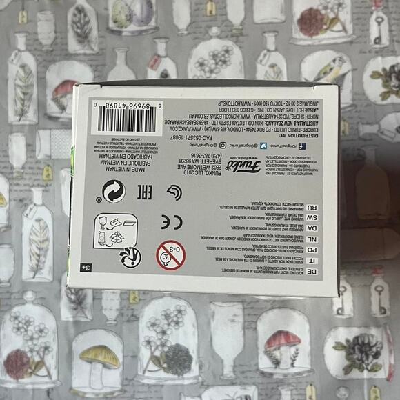 Funko pop mysterio glow in Dark Walmart Exclusive - Picture 6 of 7